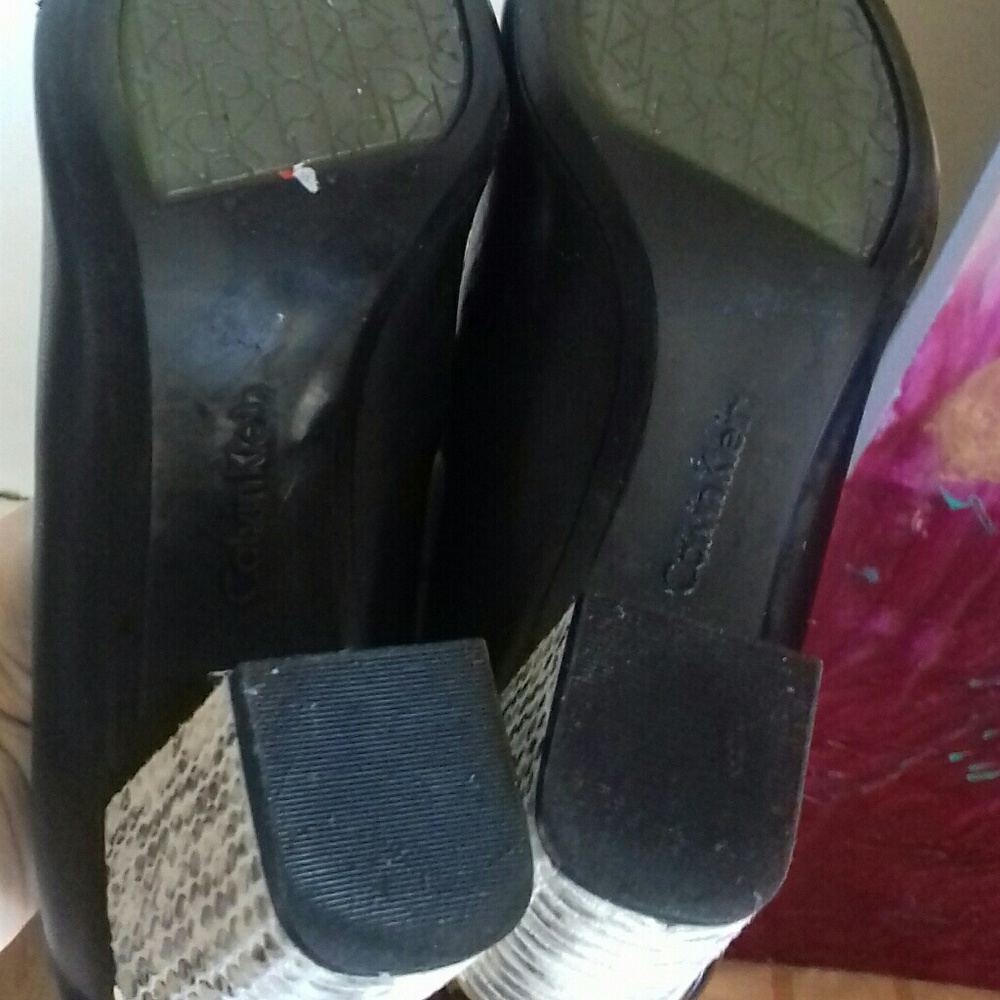 Calvin Klein block heel pump, size 7 - Picture 7 of 7